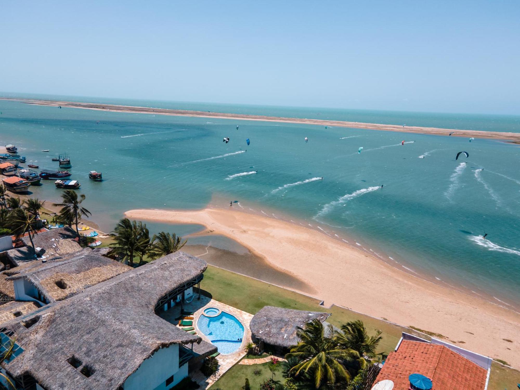 7 Beaufort - Kitesurf Pousada Ітарема Екстер'єр фото