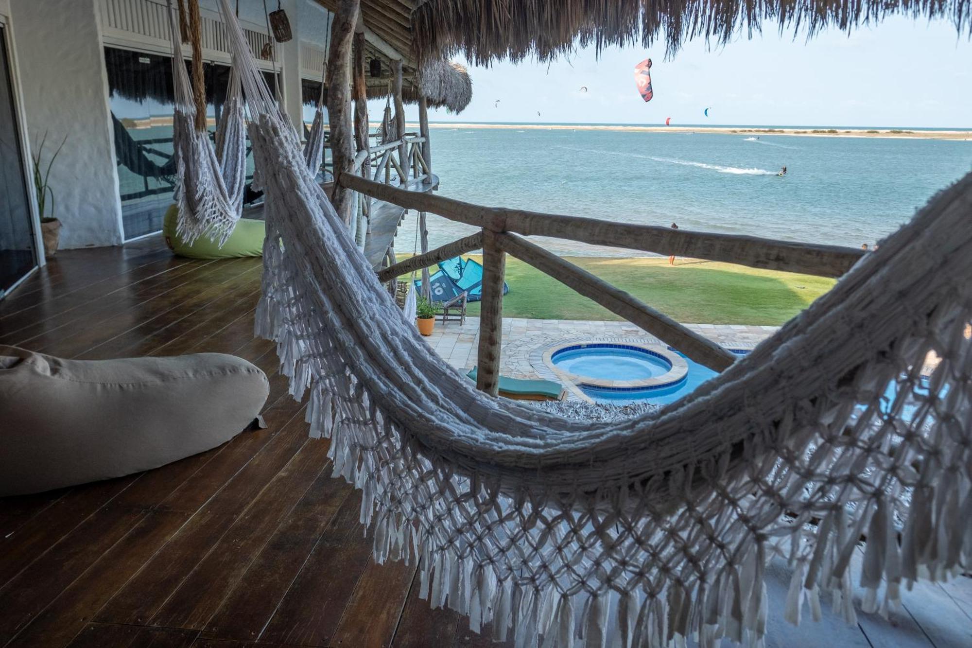 7 Beaufort - Kitesurf Pousada Ітарема Екстер'єр фото